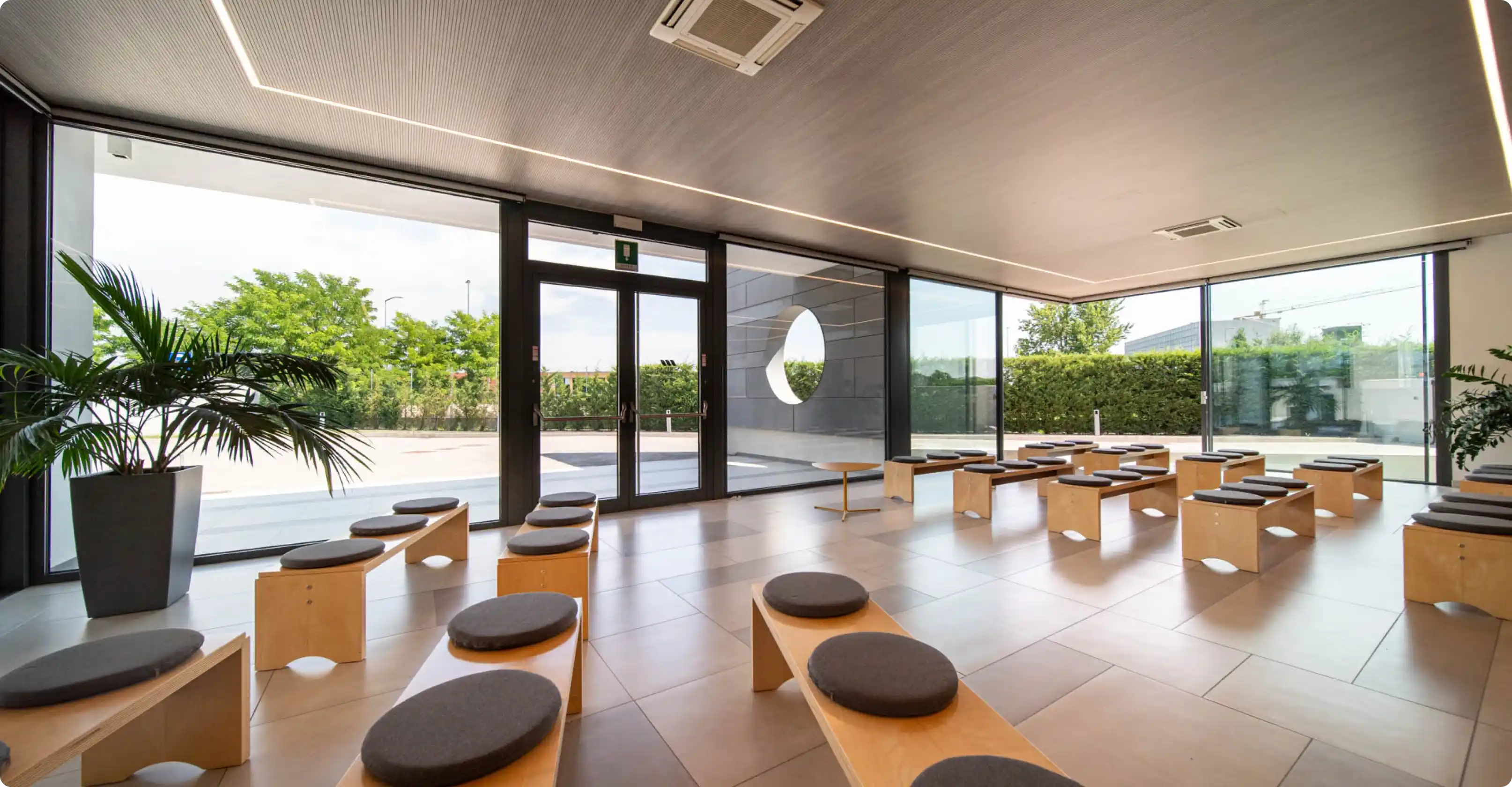 sala del commiato di Conegliano inquadratura obliqua